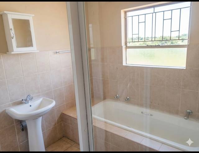 2 BEDROOM TOWNHOUSE FOR SALE IN RIVERSDALE